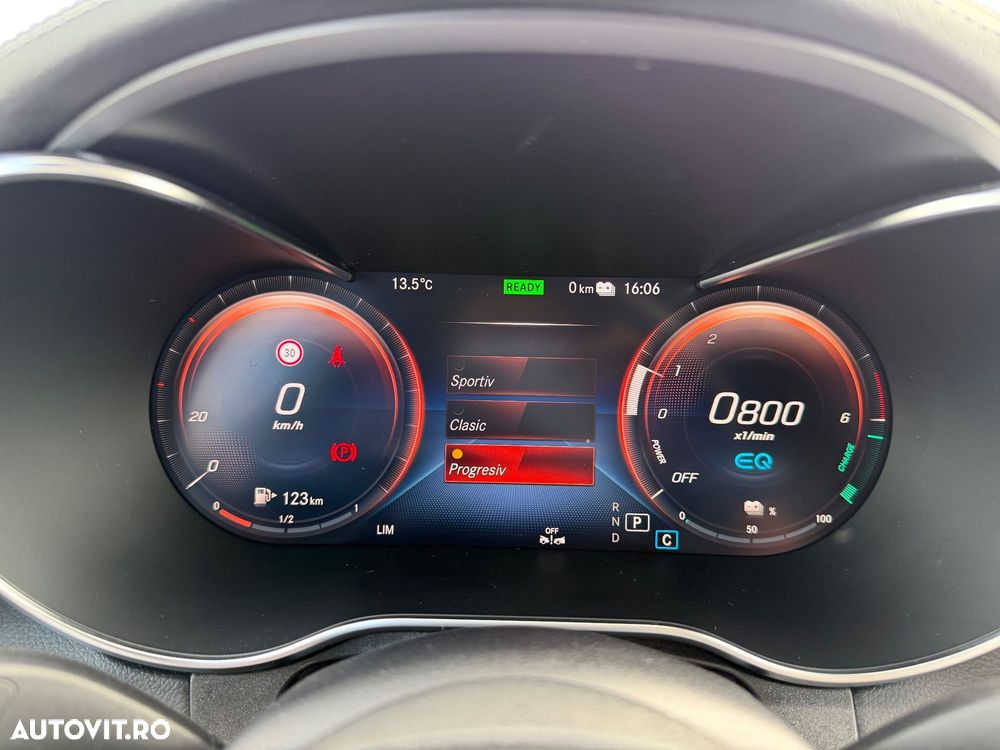 Mercedes-Benz GLC Coupe 300 de 4Matic 9G-TRONIC AMG Line - 26