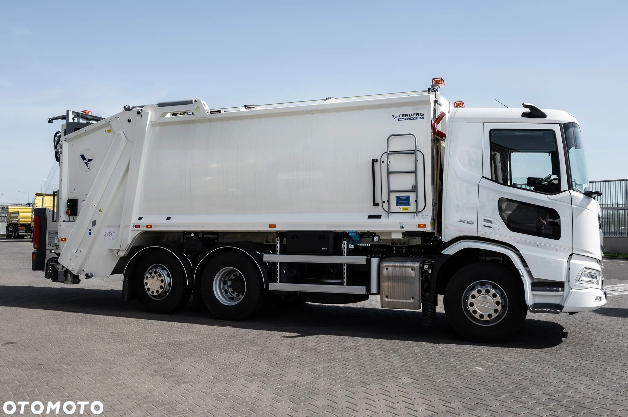 DAF XD 340 FAN 6x2 śmieciarka - 3