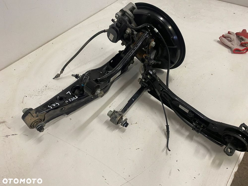 ZAWIESZENIE WAHACZE TYLNE LEWE TUCSON II 4X4 15-21 - 3