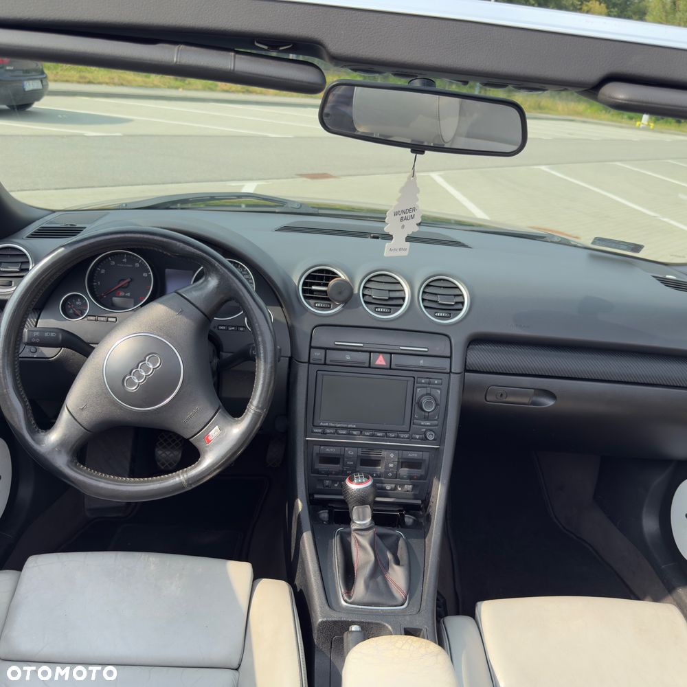 Audi A4 Cabrio 1.8 T - 7