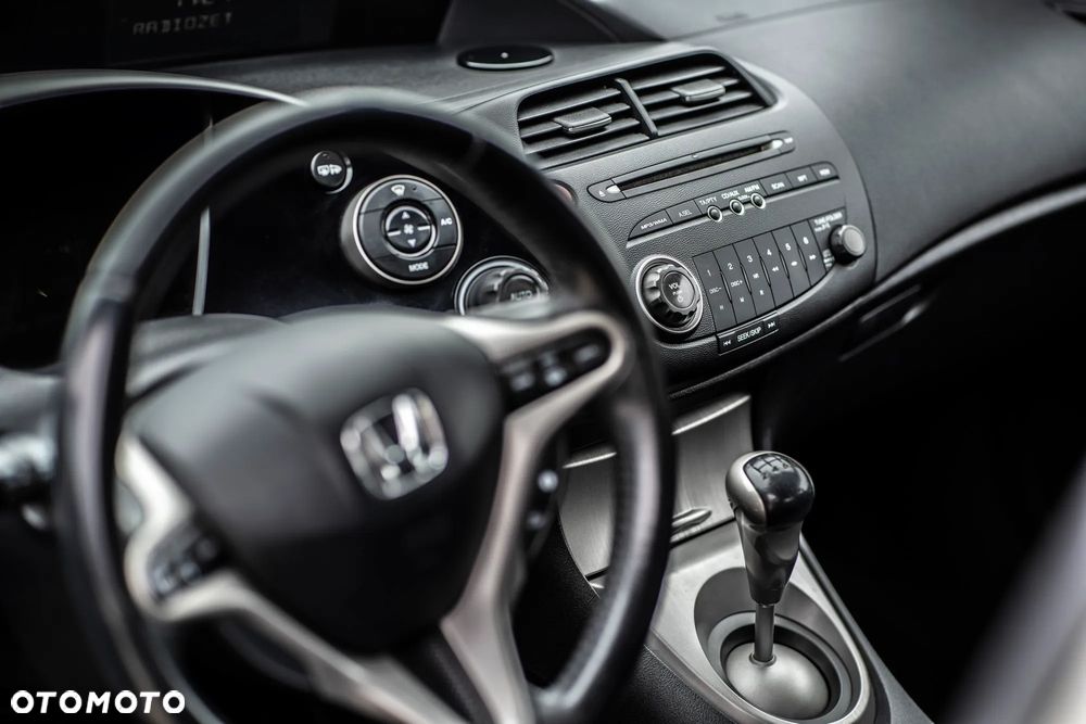 Honda Civic 1.8 Executive - 8