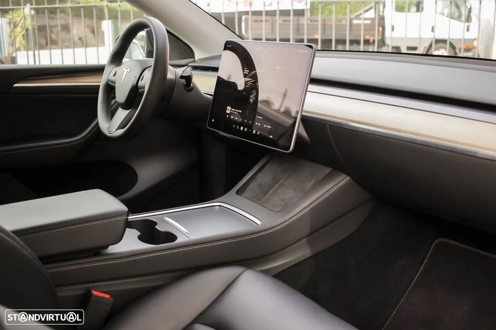 Tesla Model Y Tração Traseira - 6