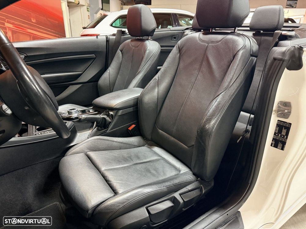 BMW 218 i Cabrio Line Sport - 12