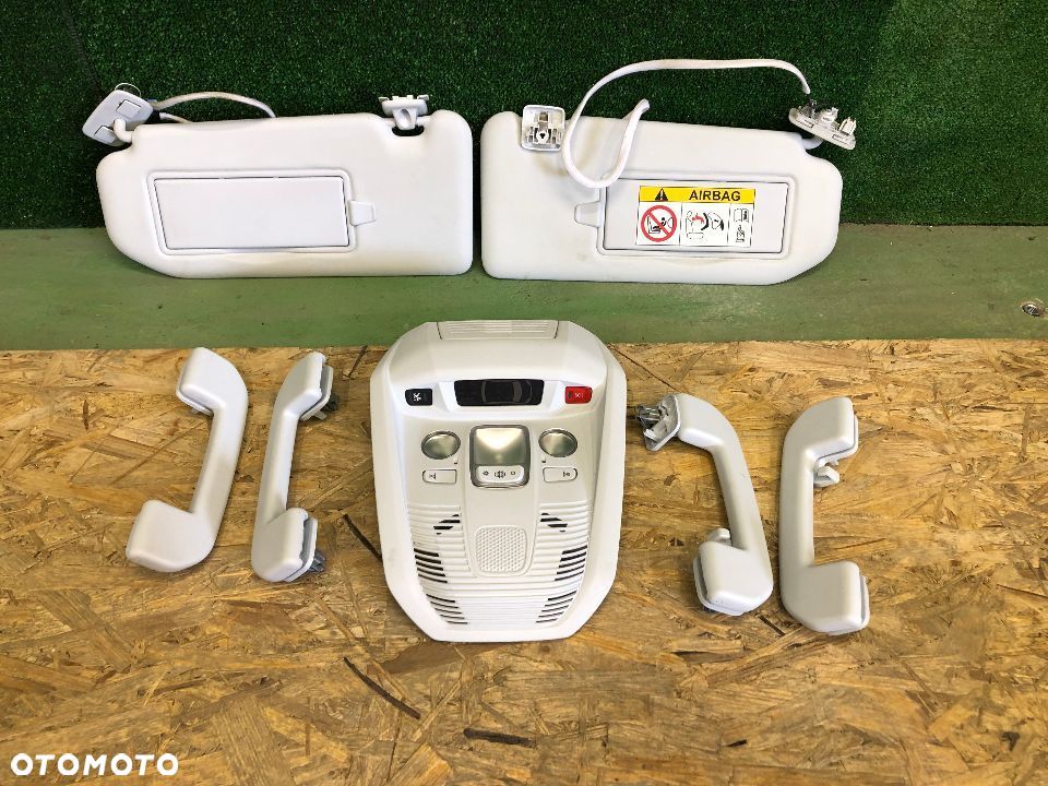 PEUGEOT 3008 II 2016->WYPOSAŻENIE PODSUFITKI LAMPKA KABINY RĄCZKI DASZKI SŁONECZKA KOMPLET