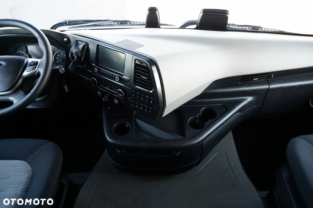 Ford F-MAX 500 / KLIMATYZACJA  POSTOJOWA  / - 29