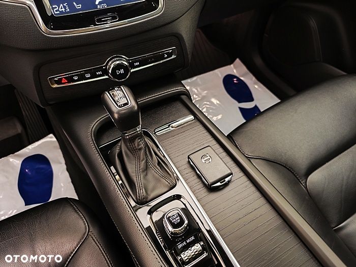 Volvo XC 90 T5 AWD Momentum 7os - 31