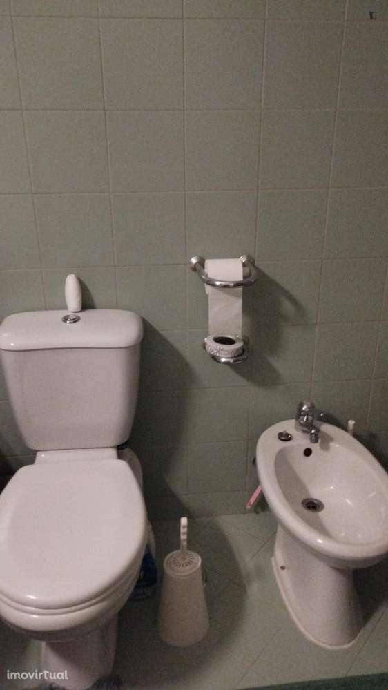 Quarto - localizado em Leiria - Grande imagem: 5/8