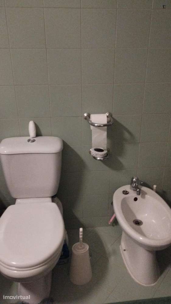 Quarto - localizado em Leiria - Grande imagem: 4/14