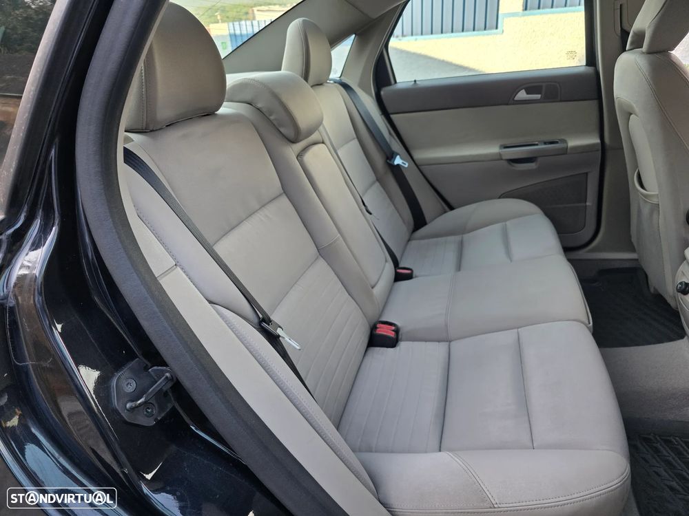 Volvo S40 1.6 D Nível 3 - 5