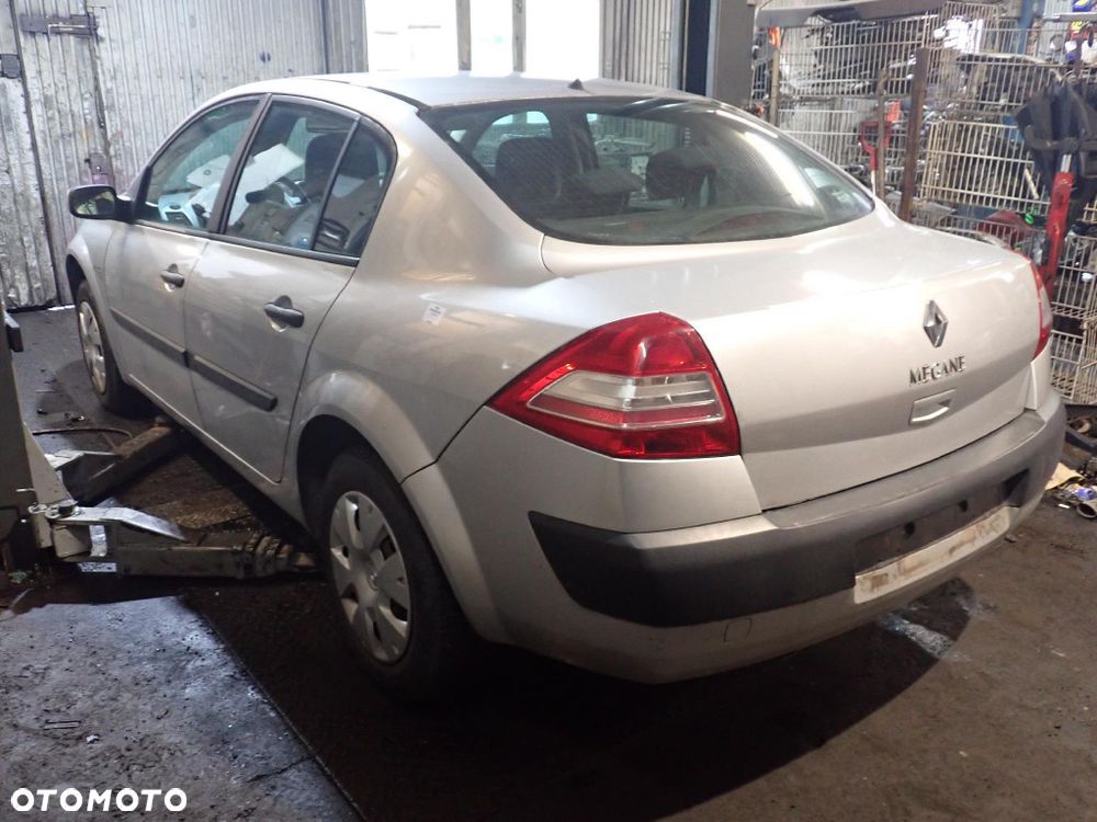 CZĘŚCI - Renault Megane II 1,6 16V 112KM K4M812 SEDAN LIFT 5b JH3143 lakier TED69 2008r. INDEX - 9886 - 4