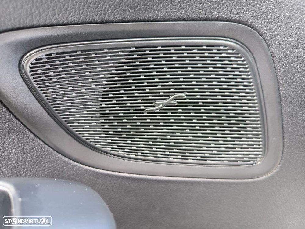 Mercedes-Benz C 300 e T 9G-TRONIC Avantgarde - 11