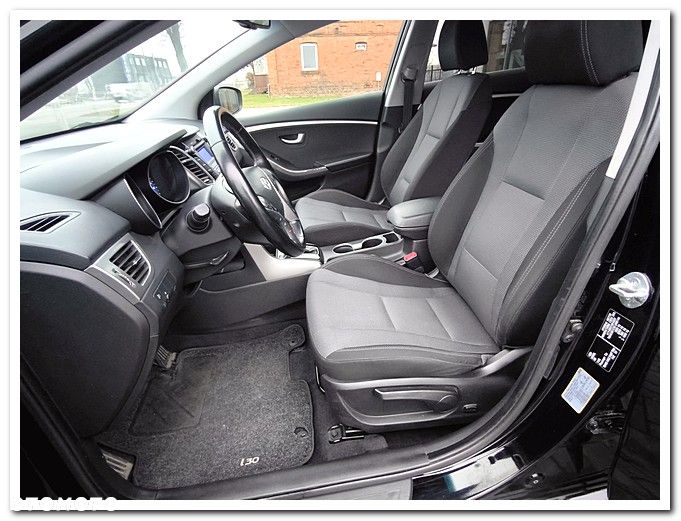 Hyundai i30 1.6 Automatik Style - 28