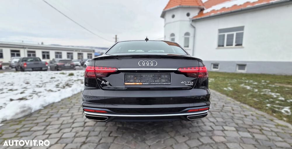 Audi A4 40 TDI quattro S tronic Advanced - 4