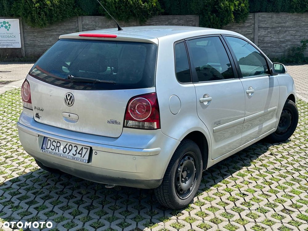Volkswagen Polo 1.4 16V Comfortline - 5