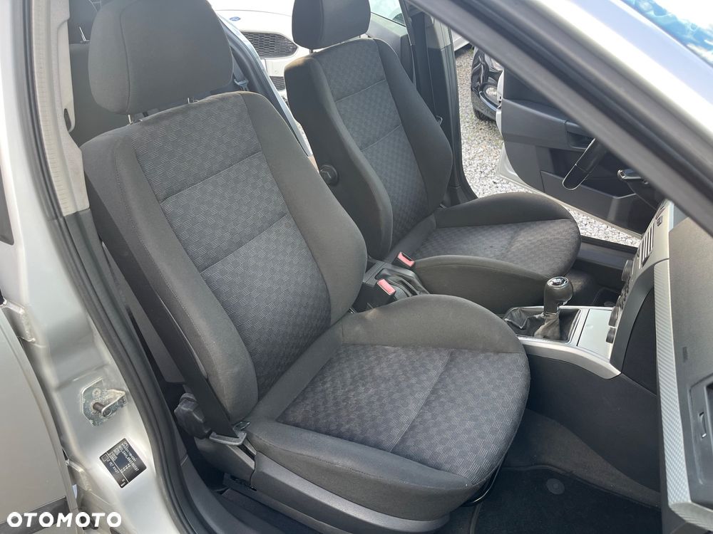 Opel Astra 1.6 Sport - 11