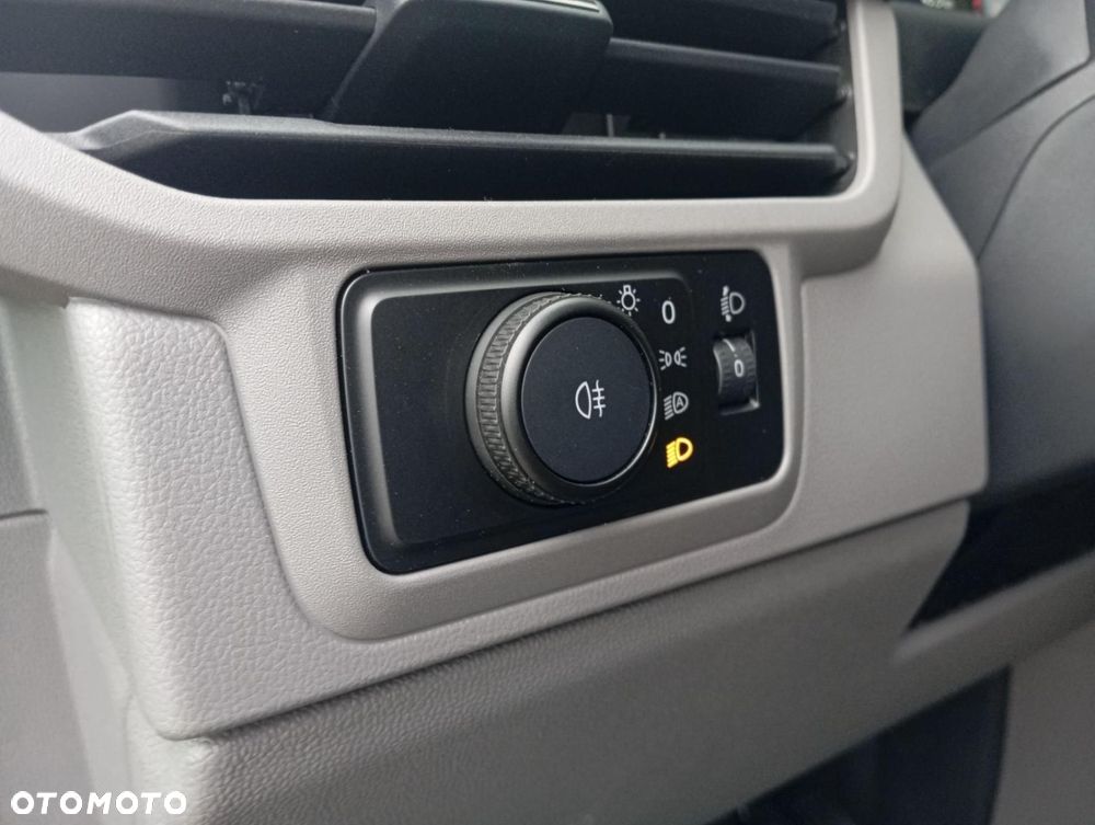 Volkswagen Transporter - 18