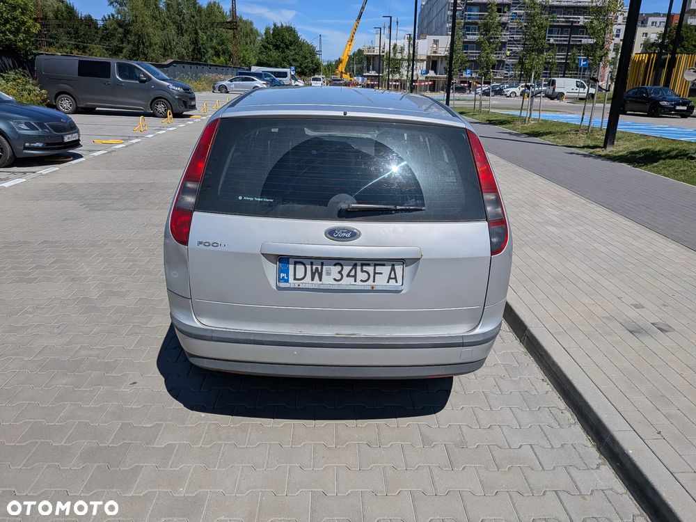 Ford Focus - 11