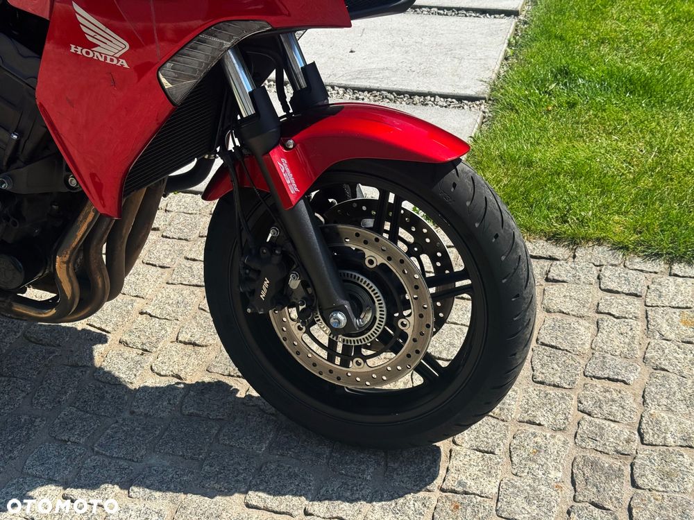 Honda CBF - 2