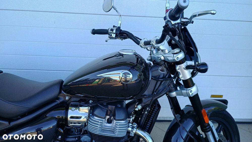 Royal Enfield Super Meteor - 30