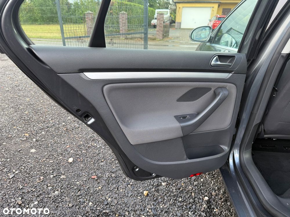 Volkswagen Jetta 1.4 TSI Sportline - 21