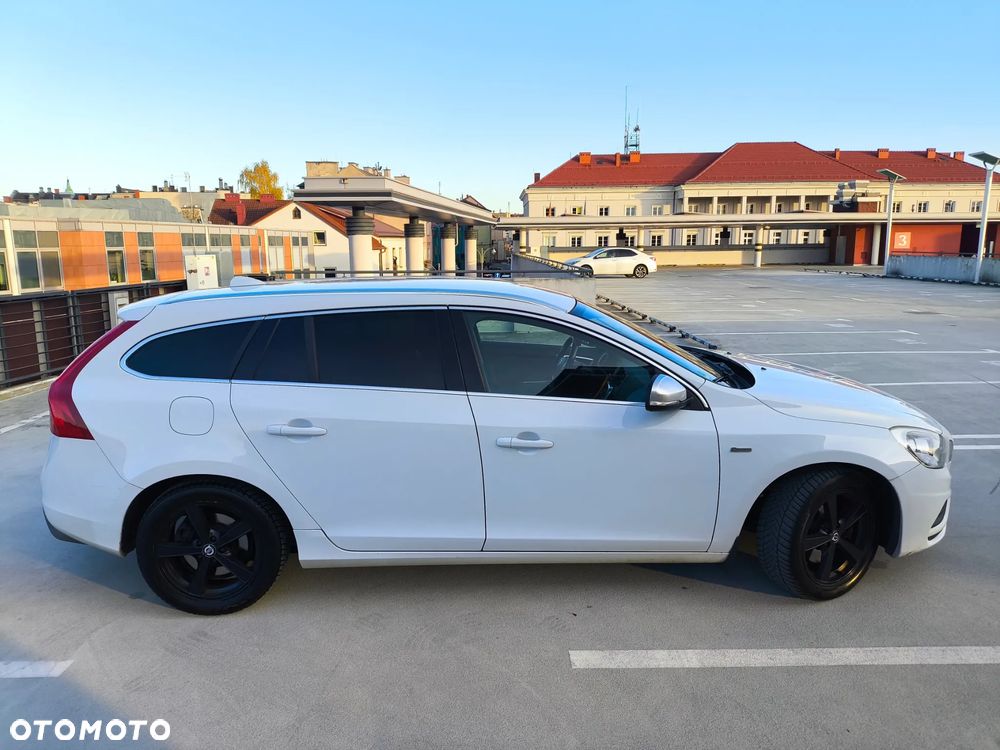 Volvo V60 2011 photo 4