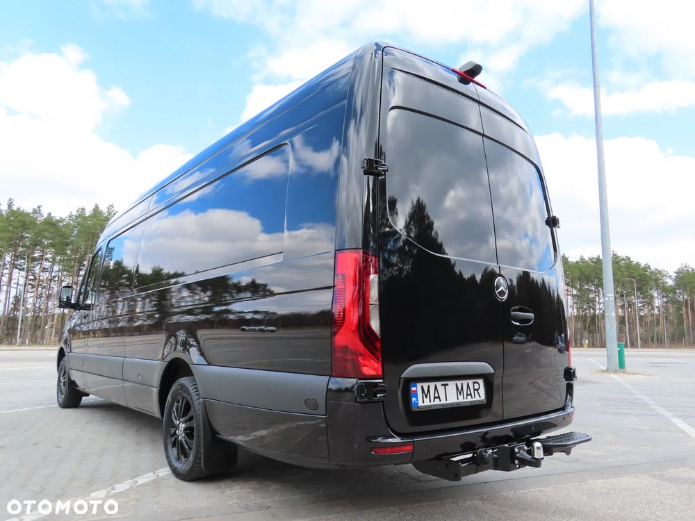 Mercedes-Benz Sprinter 319 CDI 190 KM 9G-Tronic Automat Model 907 AMG Panamericana GT AMG Furgon Blaszak Ekstra Długi LONG MAXI + 4800 mm Zawieszenie Tylne Pneumatyczne Adaptacyjne WZMACNIANY Rozstaw Osi 4325 mm Ładowność 941 Kg HAK 2800 Kg FULL Opcja Wyposażenia Stan Auta Nowy Jak Z Salonu OKAZJA DOSTEPNY I GOTOWY - 11