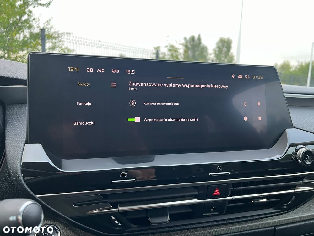 Citroën C5X 1.6 PHEV 225 Shine Pack EAT8 - 29