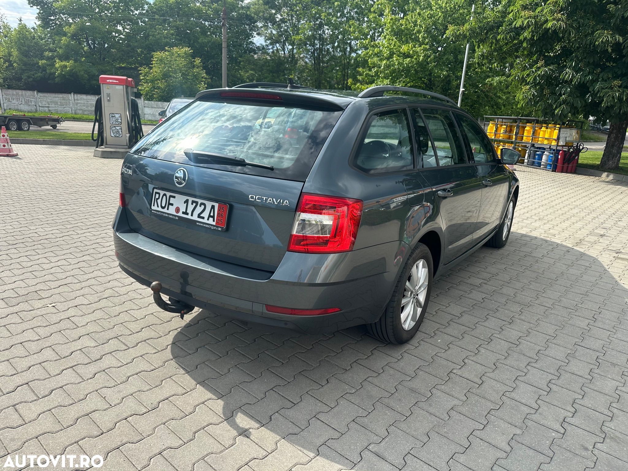 Skoda Octavia Combi Diesel 1.6 TDI Style - 2