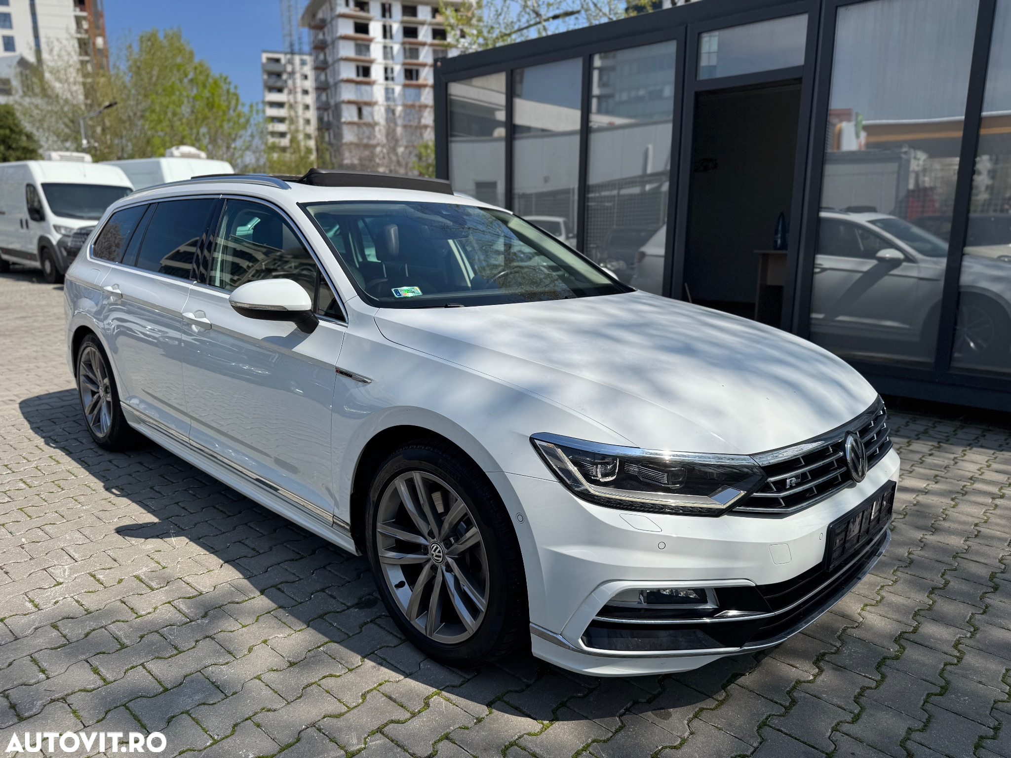 Volkswagen Passat Variant 2.0 BiTDI 4Mot DSG Highline - 3