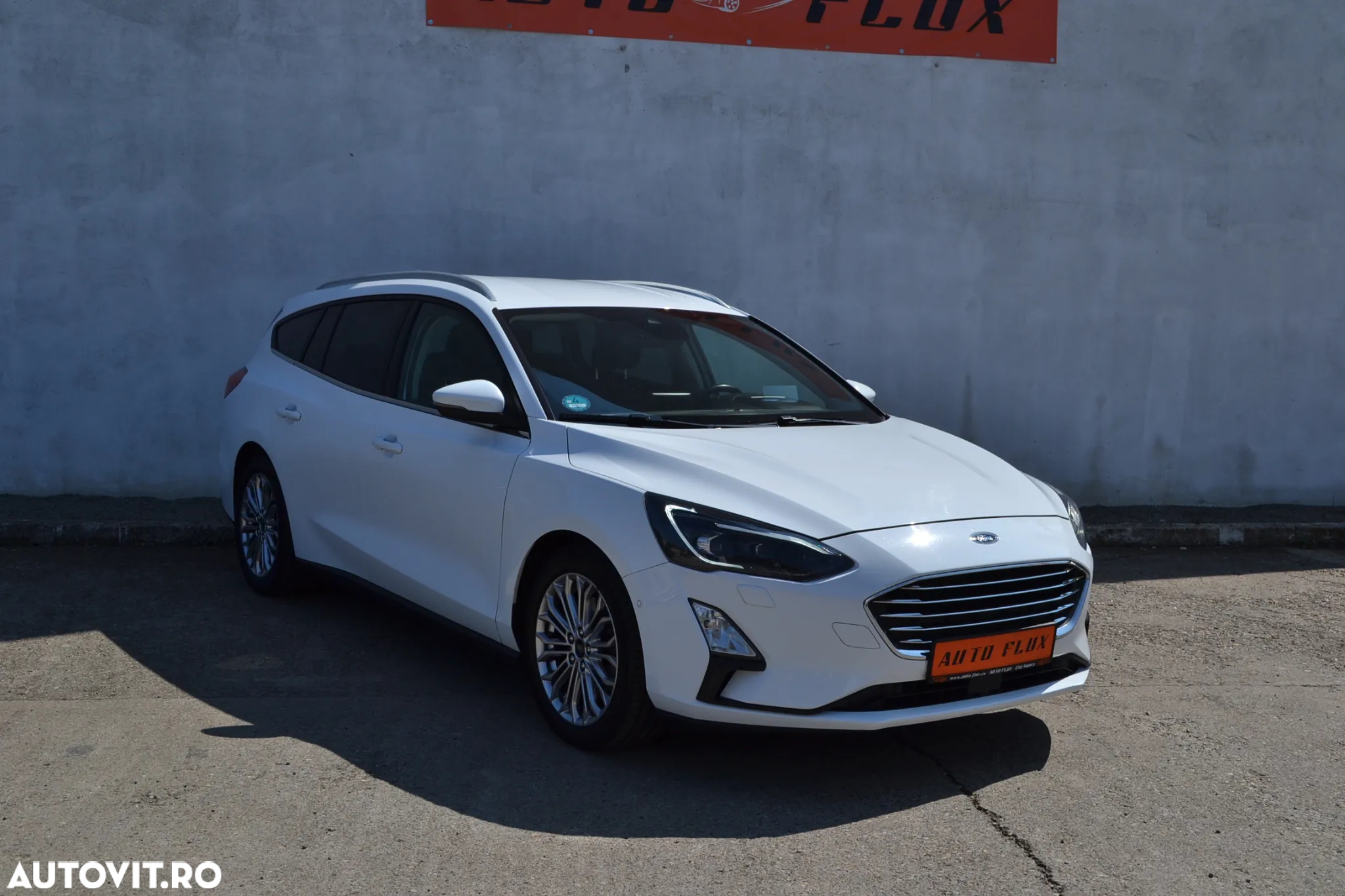 Ford Focus 1.5 EcoBlue Start-Stopp-System Aut. TITANIUM - 3