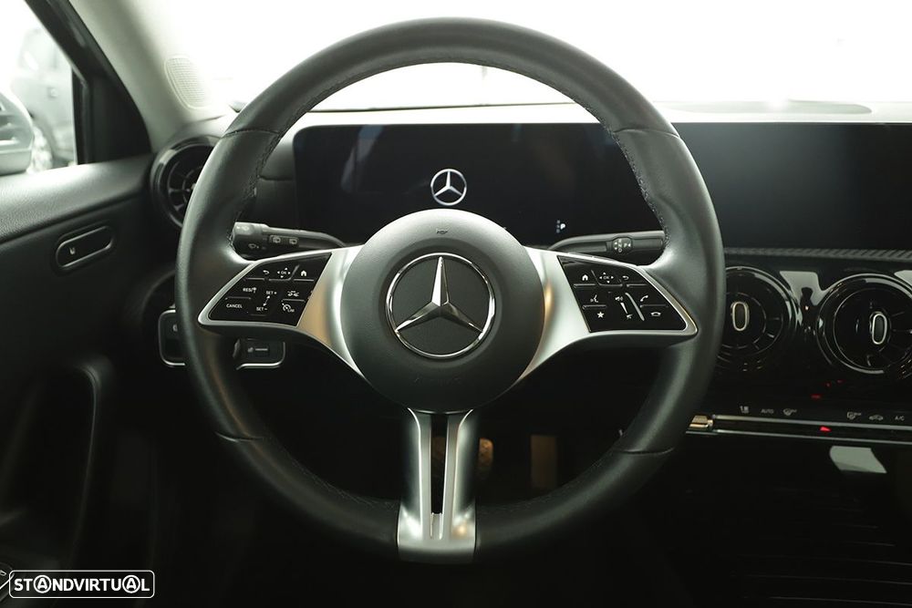 Mercedes-Benz A 200 Standard - 14