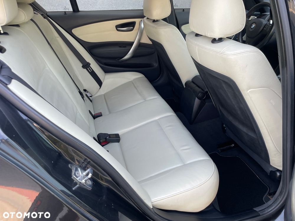 BMW Seria 1 123d DPF Edition Sport - 24