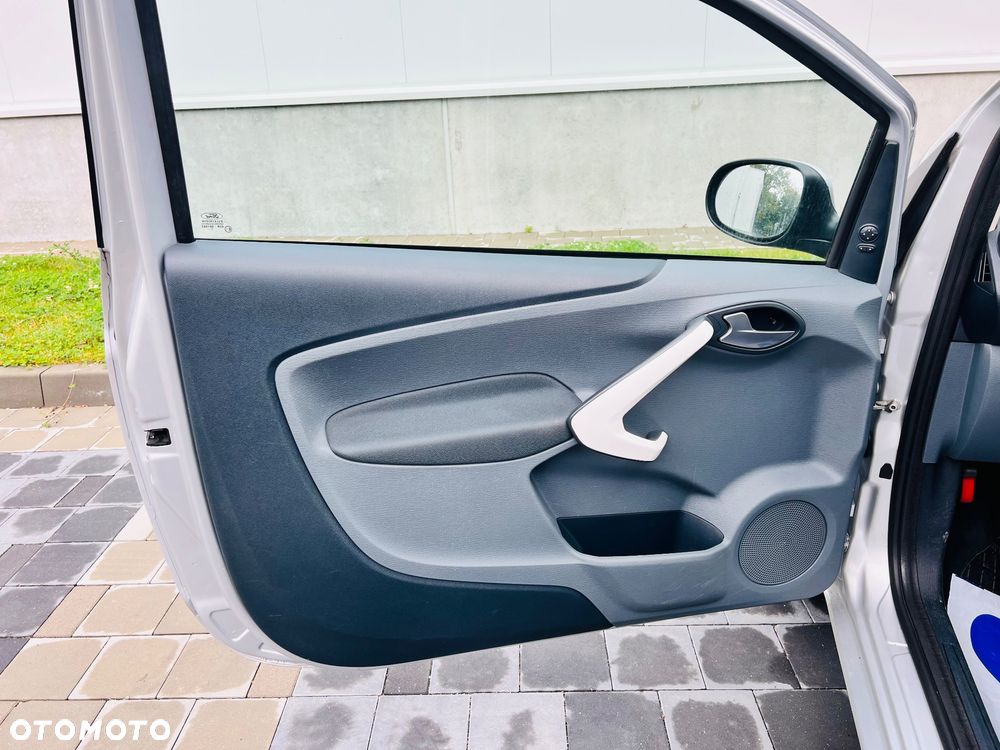Ford KA 1.2 Ambiente - 17