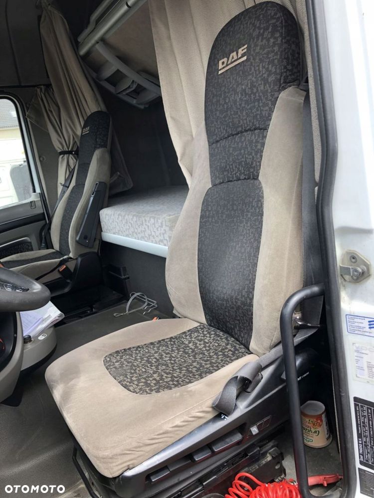 fotel kierowcy daf xf 105, kompletny - 1