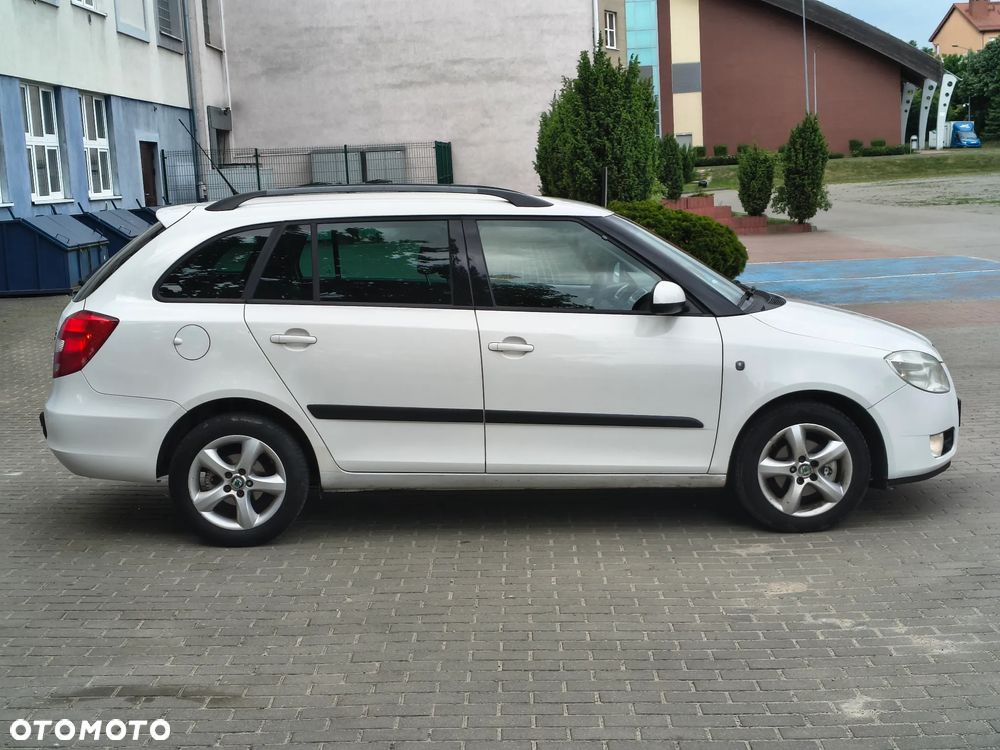 Skoda Fabia 1.4 16V Sportline - 11