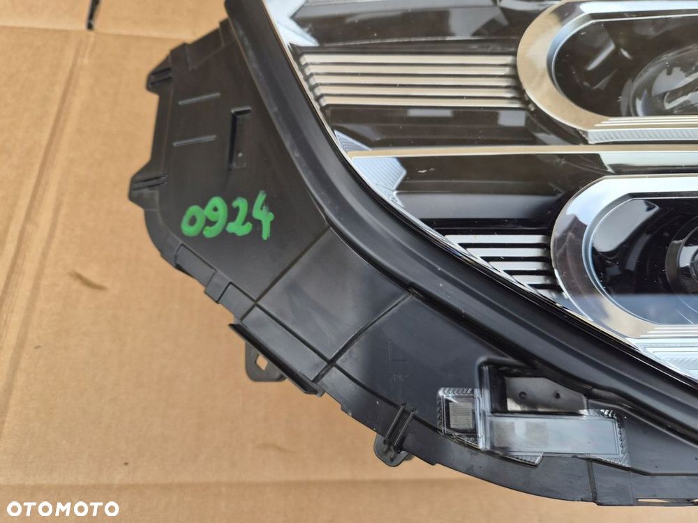 LAMPA PRZEDNIA MITSUBISHI ECPIPSE CROSS FULL LED LIFT ORYGINAŁ - 4