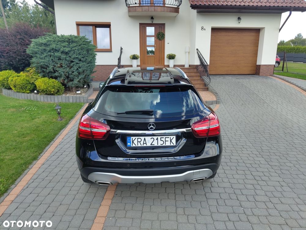 Mercedes-Benz GLA 250 7G-DCT Peak Edition - 15