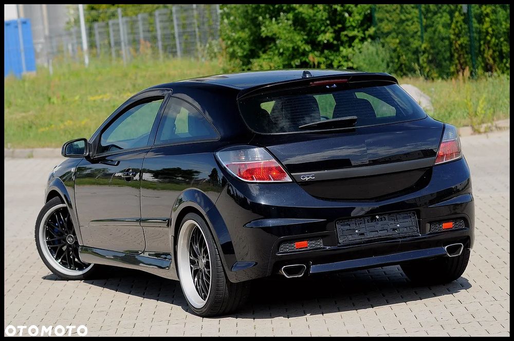Opel Astra OPC - 11