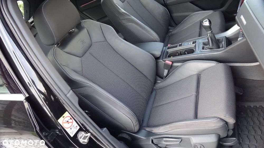 Audi Q3 - 30
