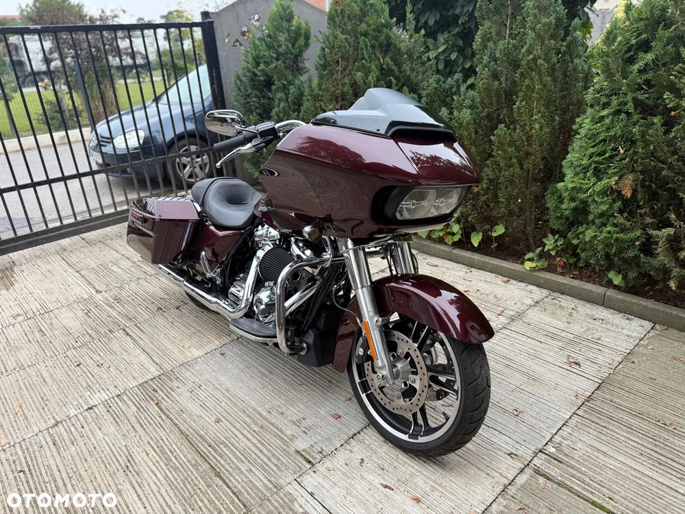 Harley-Davidson Touring Road Glide - 1