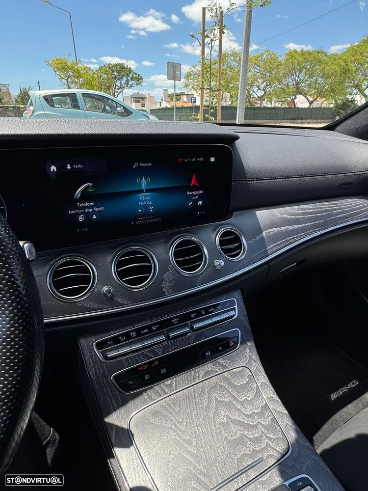 Mercedes-Benz E 300 de 4Matic T 9G-TRONIC AMG Line - 29