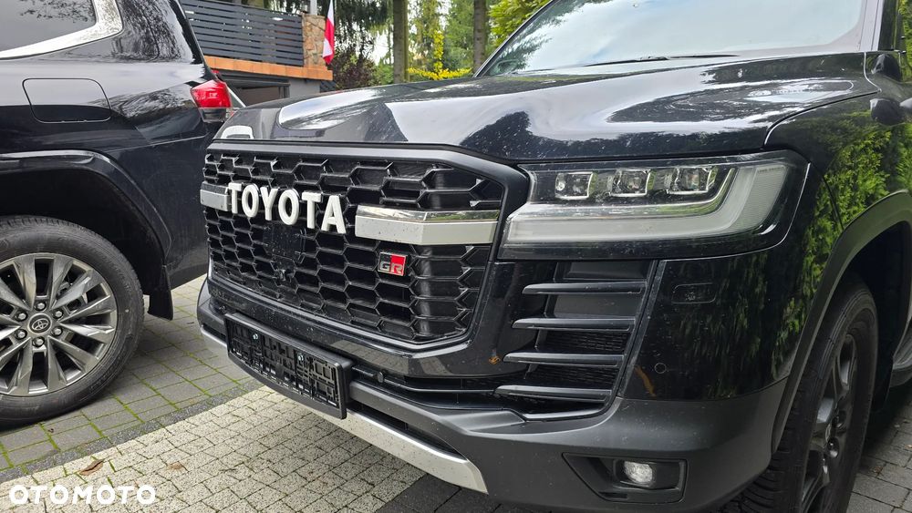 Toyota Land Cruiser - 21