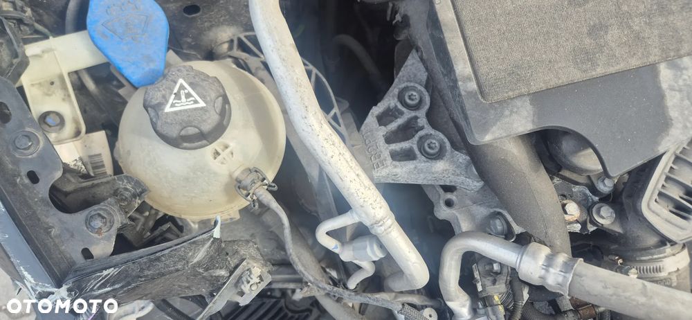 Peugeot 308 1.2 PureTech Allure Pack S&S EAT8 - 25