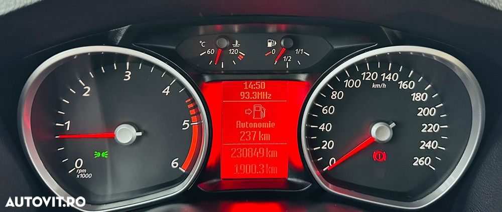 Ford Galaxy 2.0 TDCi DPF Ghia - 33
