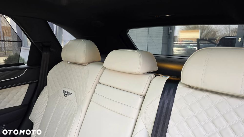 Bentley Bentayga - 29