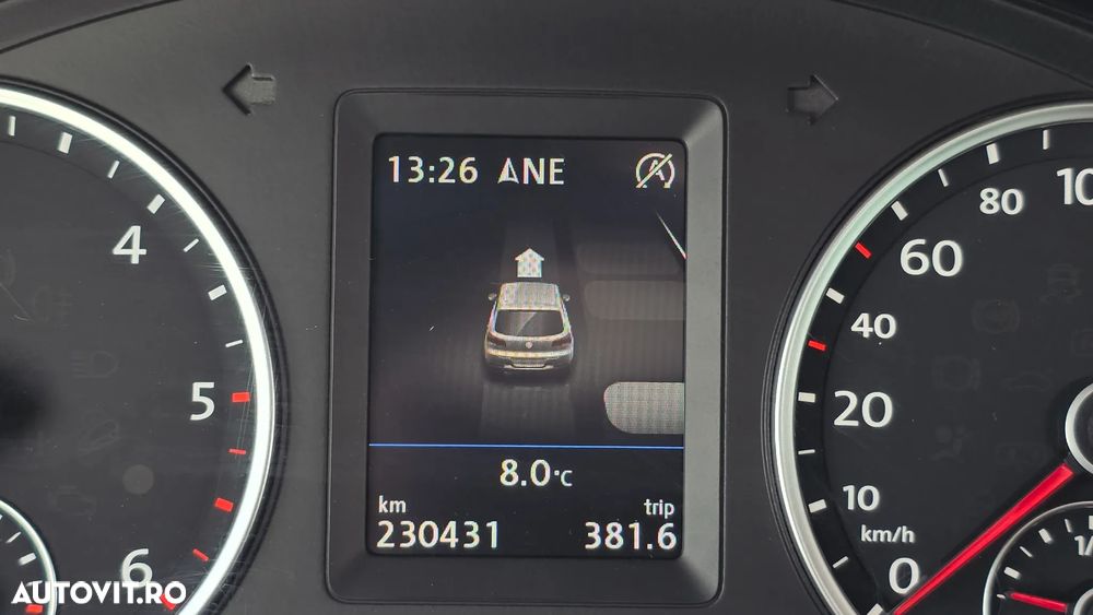 Volkswagen Tiguan 2.0 TDI SCR 4MOTION BlueMotion Technology DSG Lounge Track & Style - 33