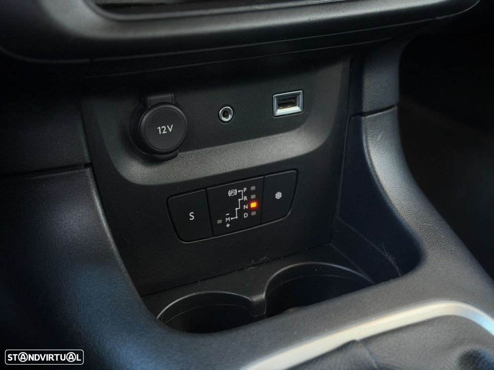Citroën C3 1.2 PureTech Shine EAT6 - 23