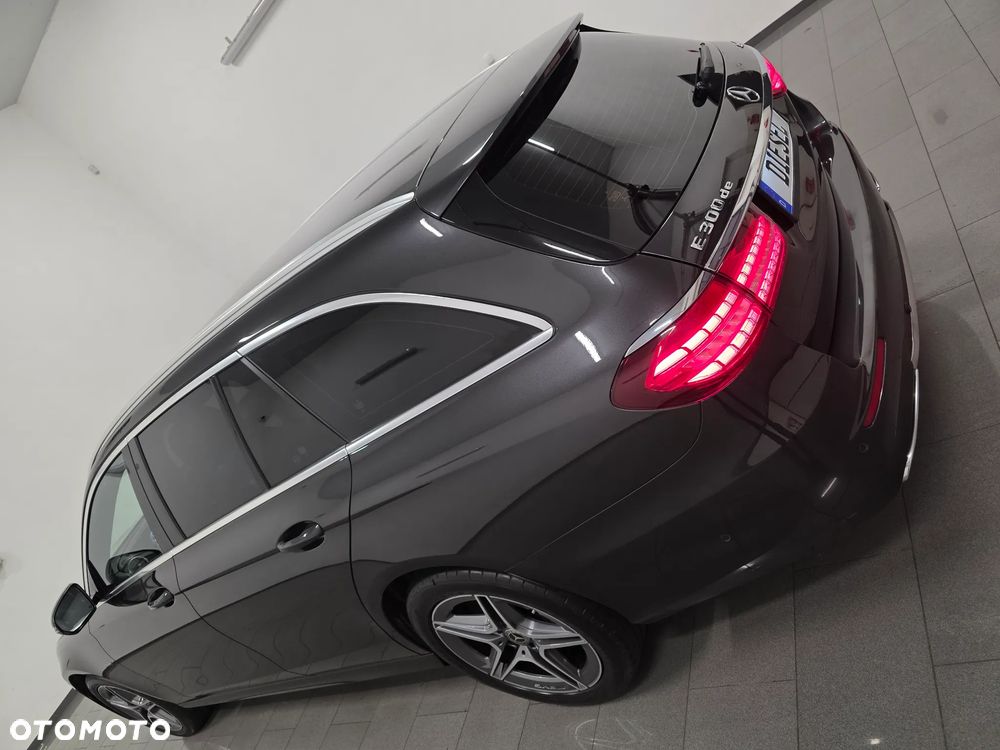 Mercedes-Benz Klasa E 300 de 9G-TRONIC AMG Line - 35
