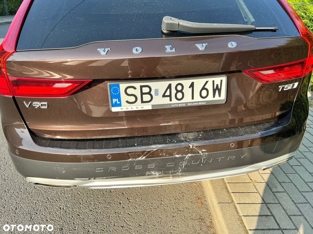 Volvo V90 Cross Country - 19