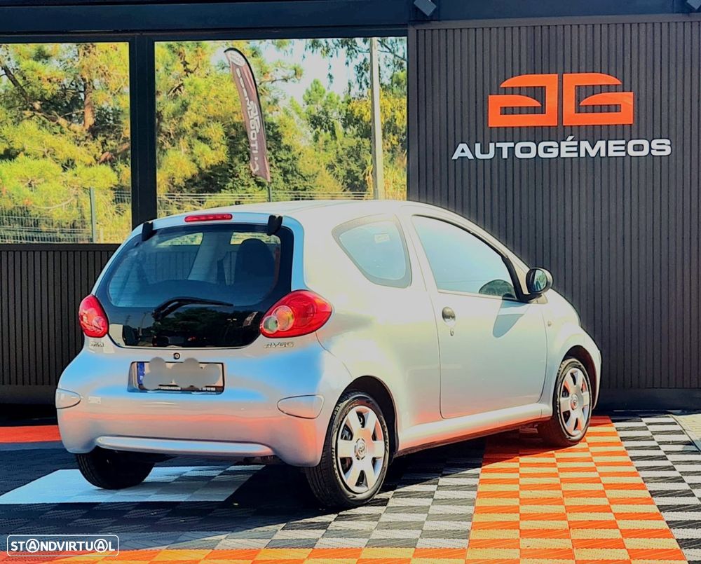 Toyota Aygo 1.0 Plus - 3